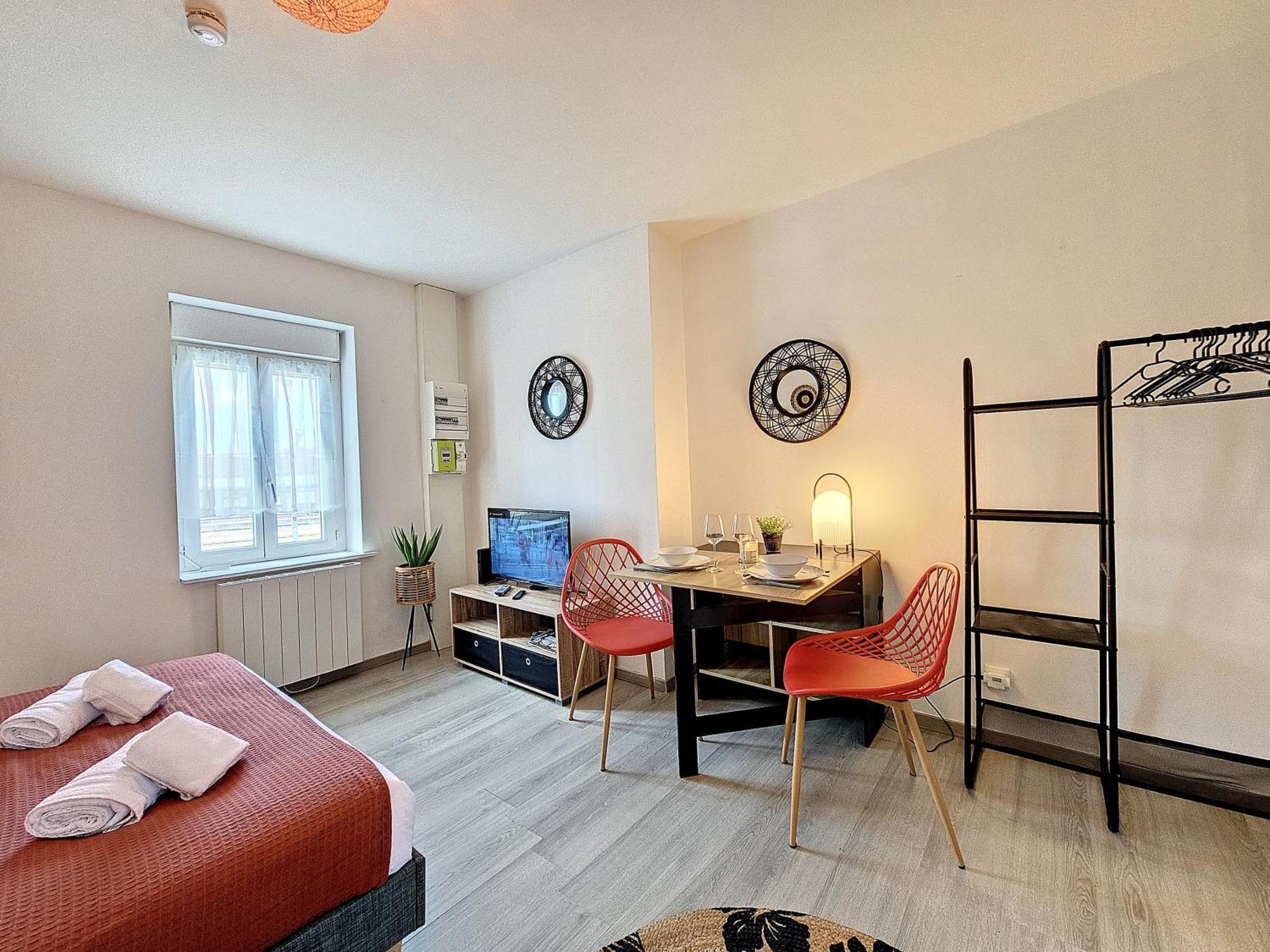 L'Auberge De La Gare, Appartements Tout Confort, Proches Gare Yzeure Экстерьер фото
